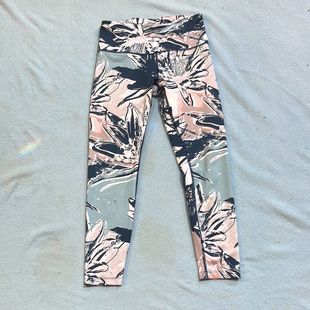 Athletic pants